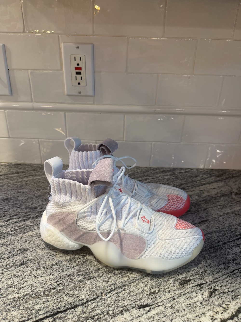Men’s Adidas Crazy BYW X Cloud White Size 6/Women’s 7.5